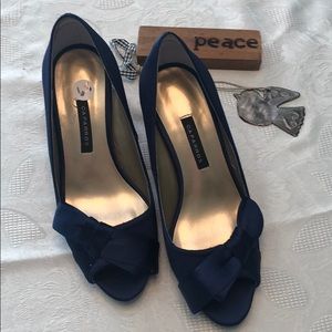 Navy Blue Satin Heels Size 6 1/2 EUC